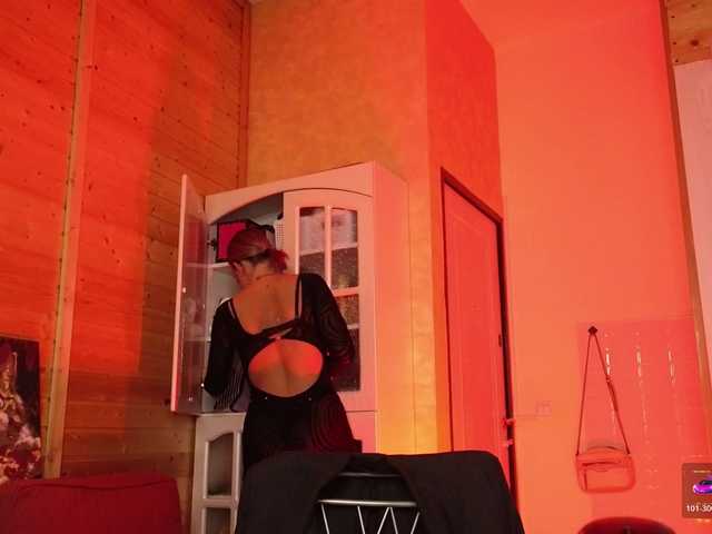 sweeteve050's BongaCams show and profile