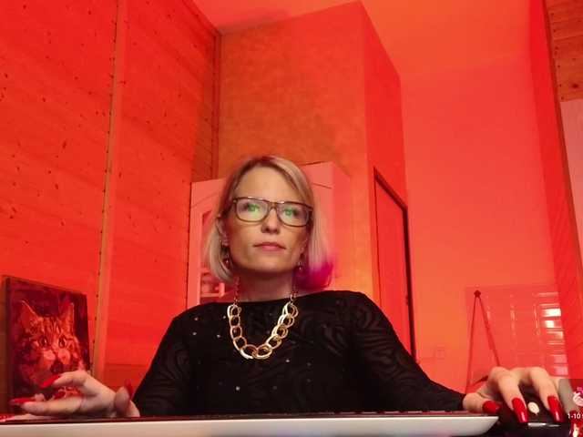 sweeteve050's BongaCams show and profile