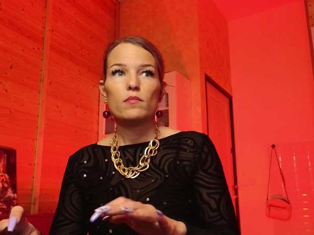 sweeteve050 live cam