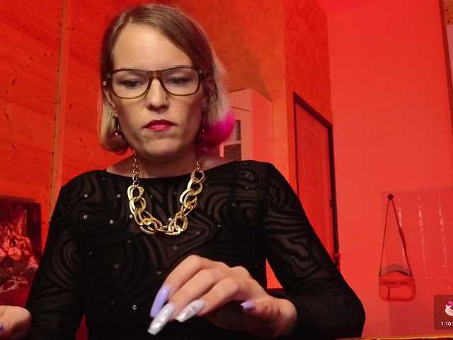 sweeteve050's BongaCams show and profile