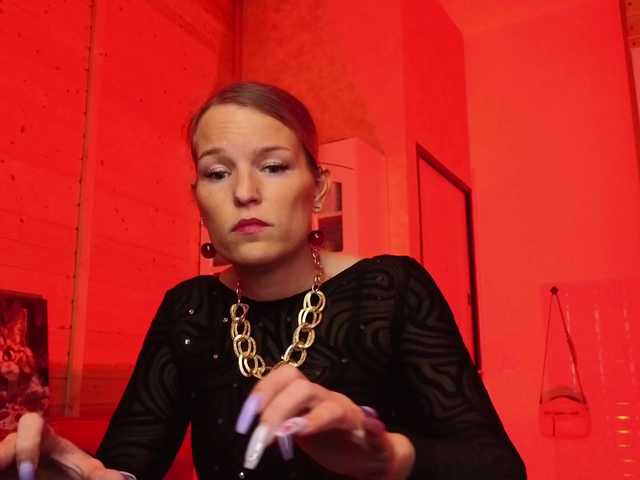 sweeteve050's BongaCams show and profile