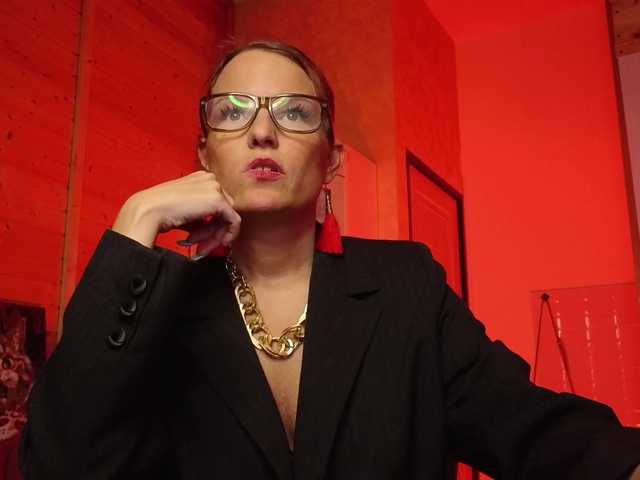 sweeteve050's BongaCams show and profile