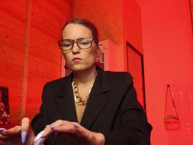 sweeteve050's BongaCams show and profile