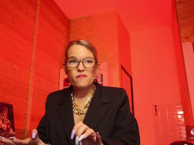 Preview of findom_lady_shine