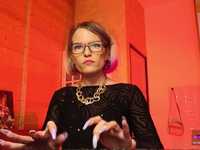 sweeteve050's BongaCams show and profile