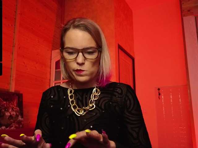 sweeteve050 live cam