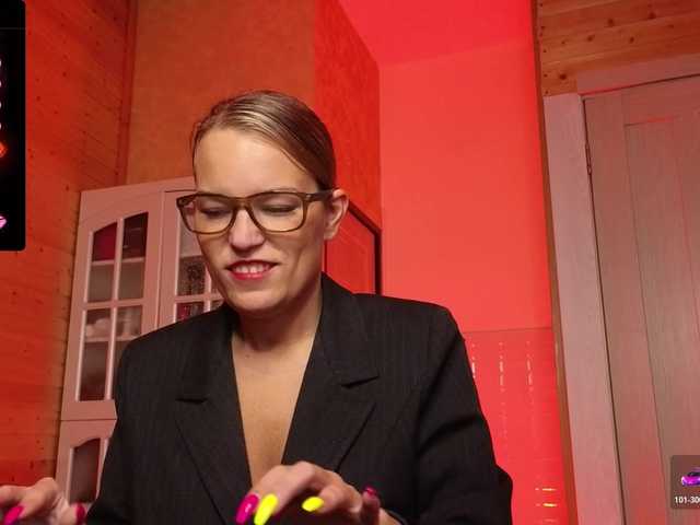 sweeteve050's BongaCams show and profile