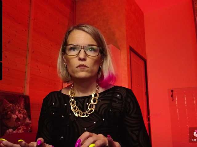 sweeteve050's BongaCams show and profile