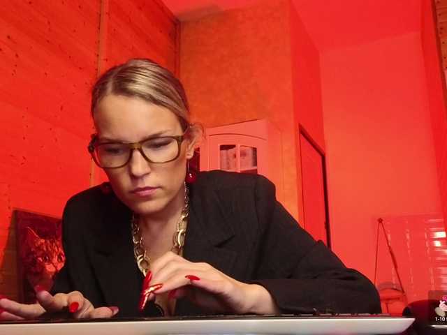 sweeteve050's BongaCams show and profile