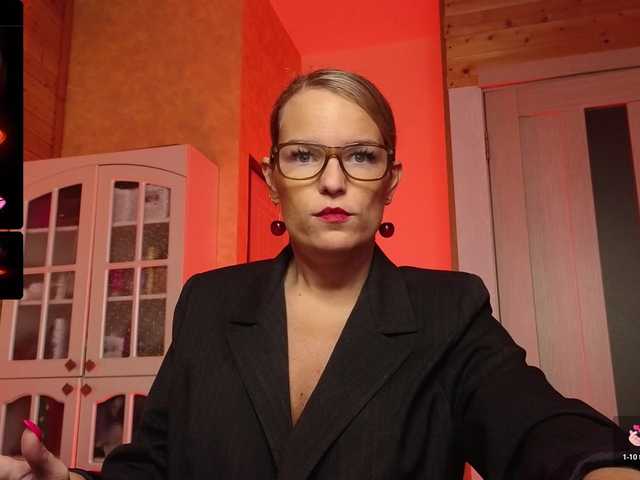 sweeteve050's BongaCams show and profile