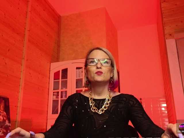 sweeteve050's BongaCams show and profile