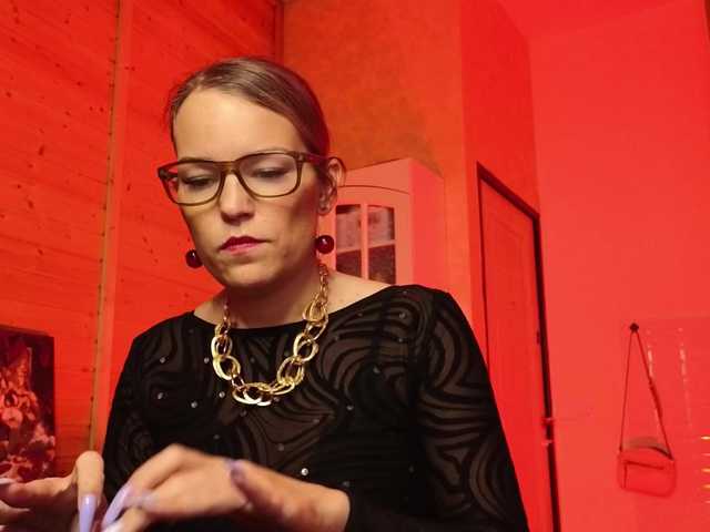 Preview of findom_lady_shine