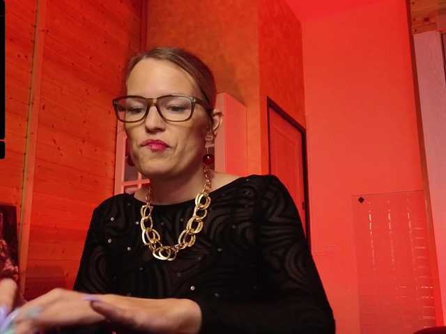 sweeteve050's BongaCams show and profile