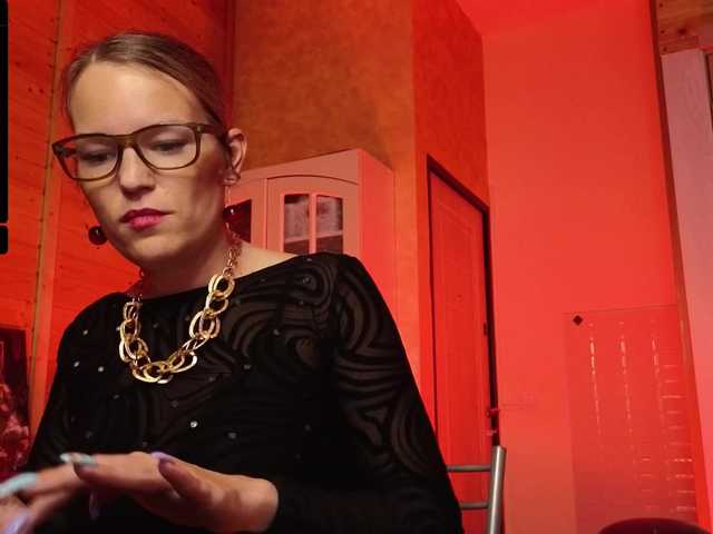 sweeteve050's BongaCams show and profile