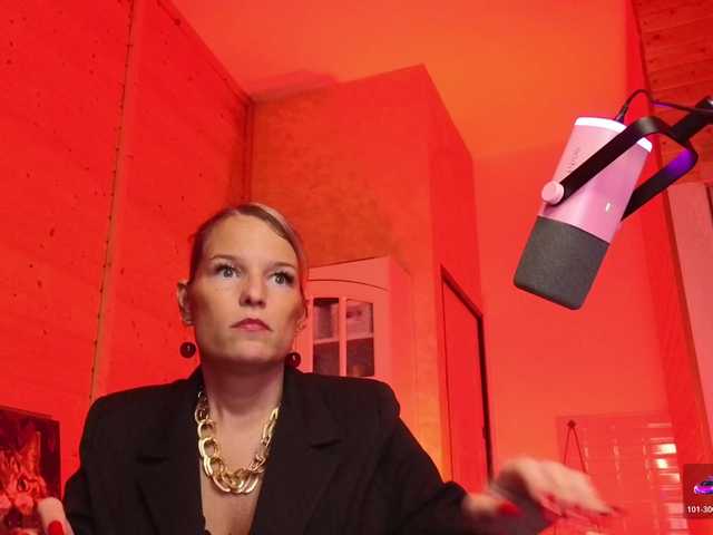 sweeteve050's BongaCams show and profile