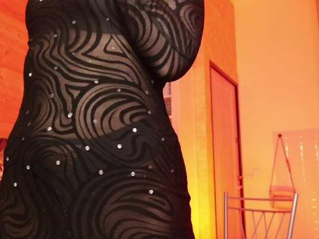 sweeteve050's BongaCams show and profile