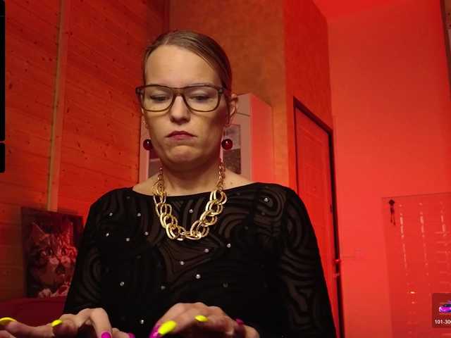 sweeteve050's BongaCams show and profile