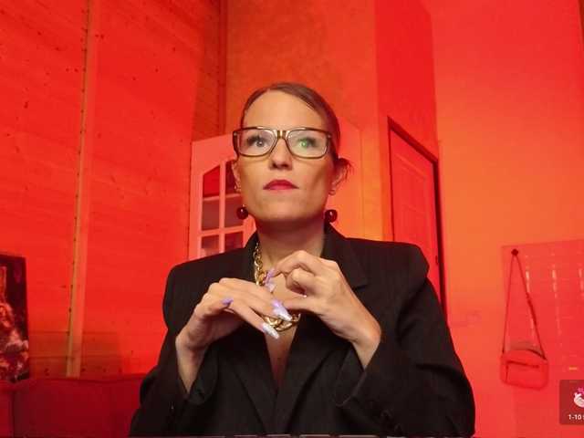 sweeteve050's BongaCams show and profile