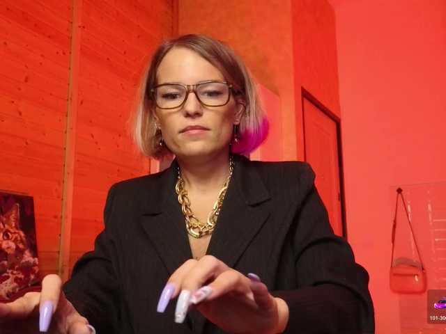 sweeteve050's BongaCams show and profile