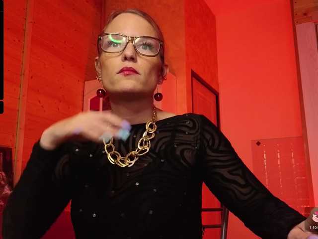 sweeteve050's BongaCams show and profile