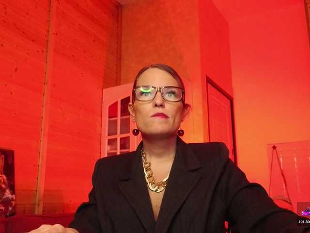 sweeteve050's BongaCams show and profile