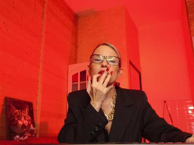 sweeteve050's BongaCams show and profile