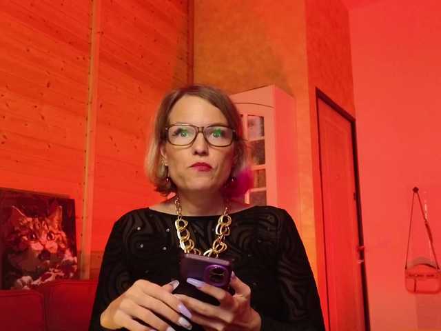 sweeteve050's BongaCams show and profile