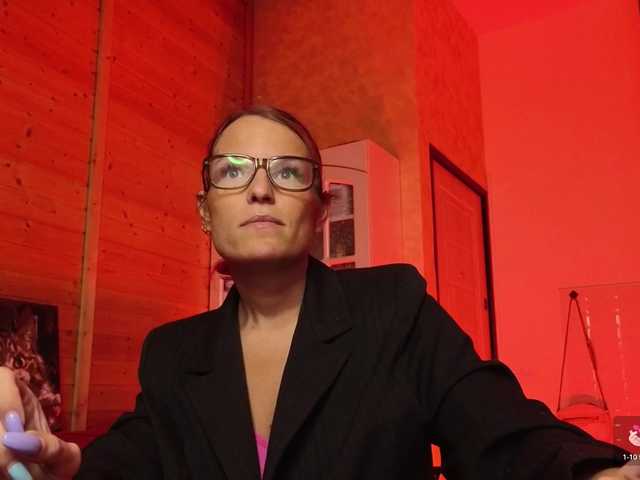 sweeteve050's BongaCams show and profile