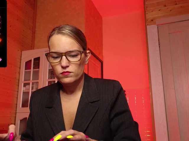 sweeteve050's BongaCams show and profile