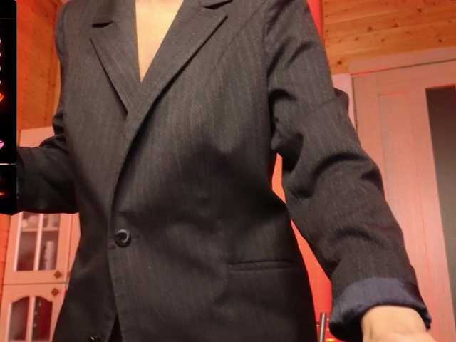 sweeteve050 Live Cam on BongaCams