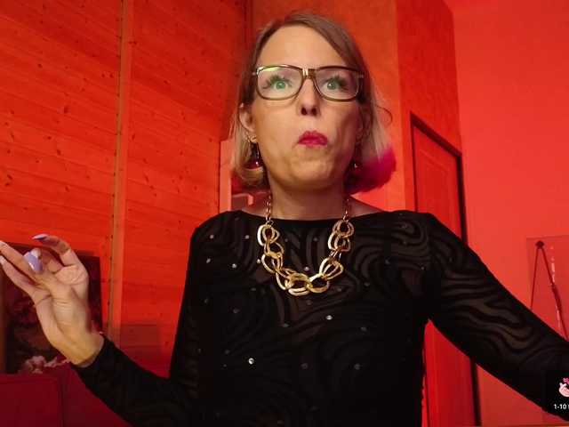 sweeteve050's BongaCams show and profile