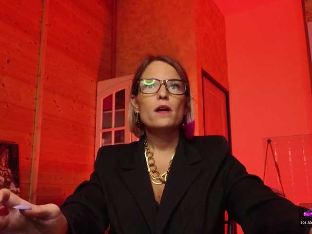 sweeteve050's BongaCams show and profile