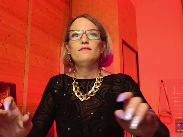 sweeteve050's BongaCams show and profile