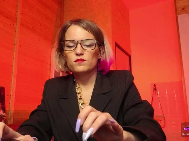 sweeteve050 live cam profile