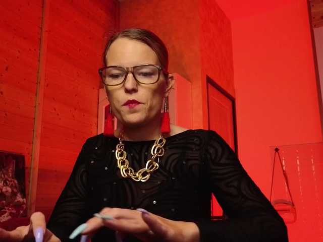 sweeteve050's BongaCams show and profile