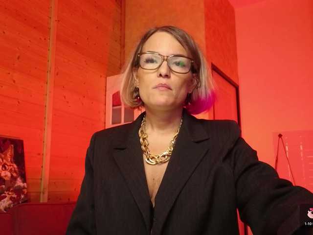 Preview of findom_lady_shine