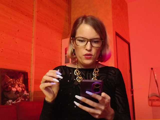 sweeteve050's BongaCams show and profile