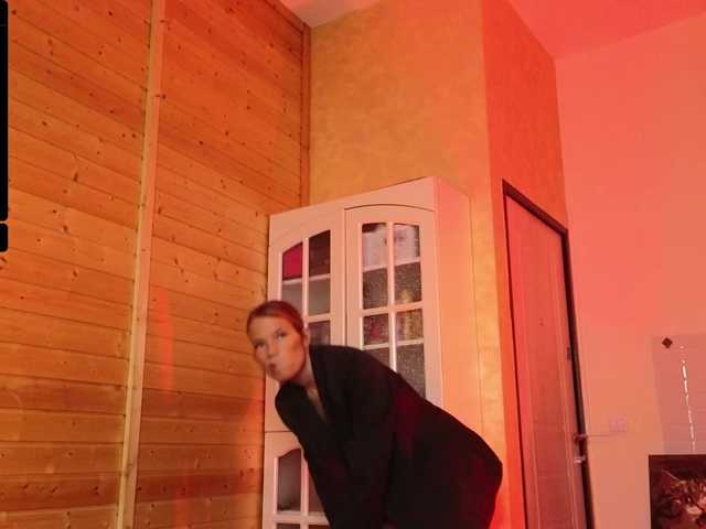 sweeteve050's BongaCams show and profile