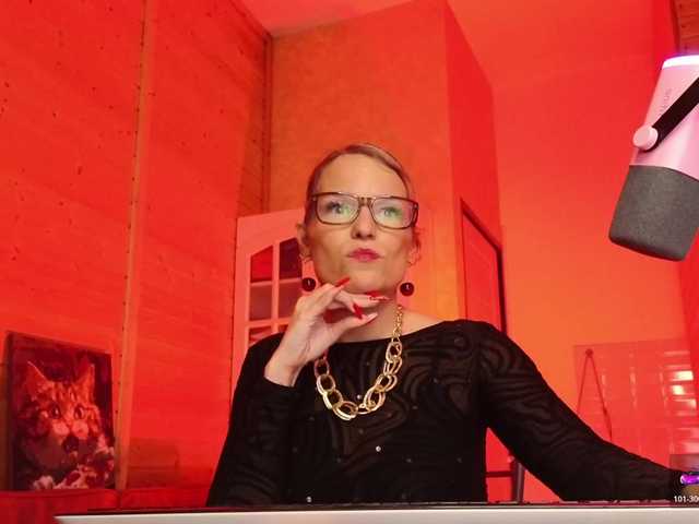 sweeteve050's BongaCams show and profile