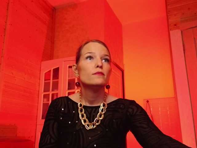 sweeteve050's BongaCams show and profile