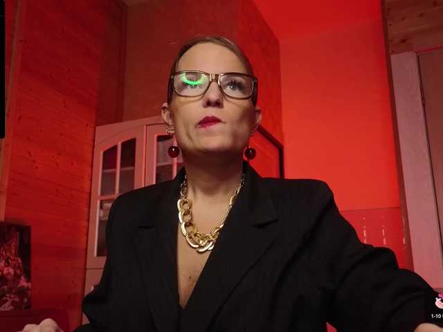 sweeteve050's BongaCams show and profile