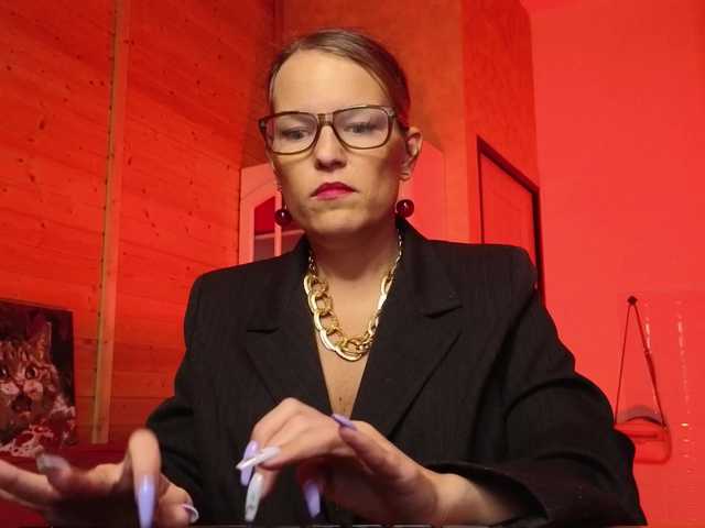 sweeteve050's BongaCams show and profile