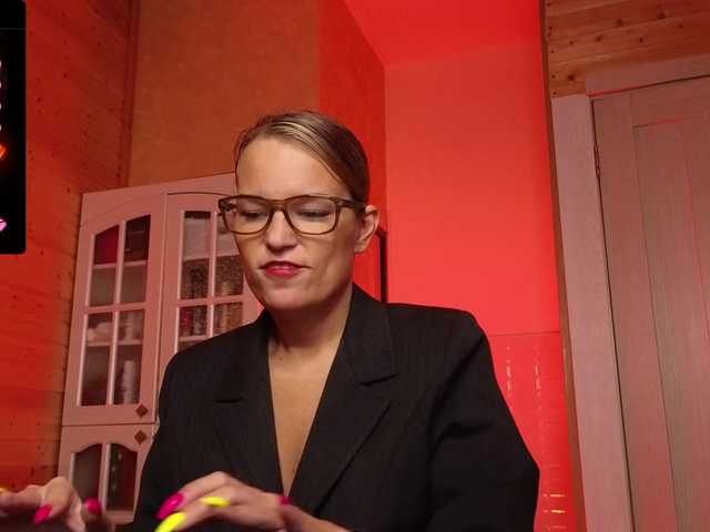 sweeteve050's BongaCams show and profile