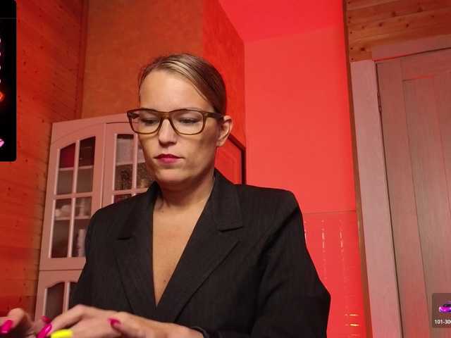 sweeteve050's BongaCams show and profile