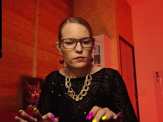 sweeteve050's BongaCams show and profile