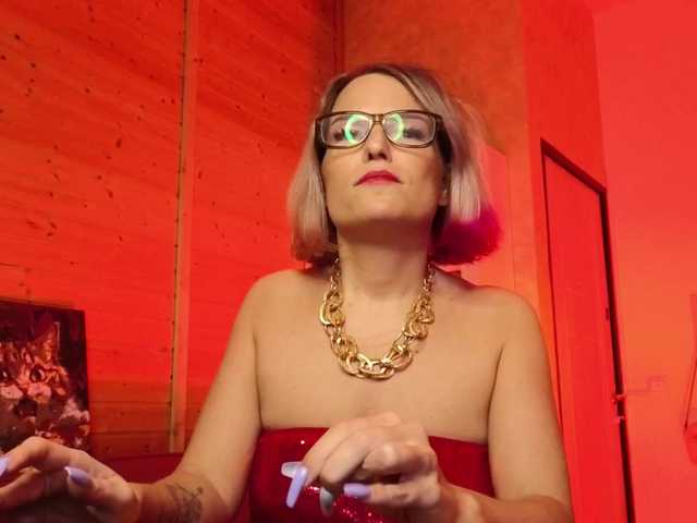 sweeteve050 live cam