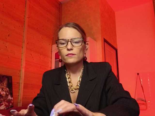 sweeteve050's BongaCams show and profile