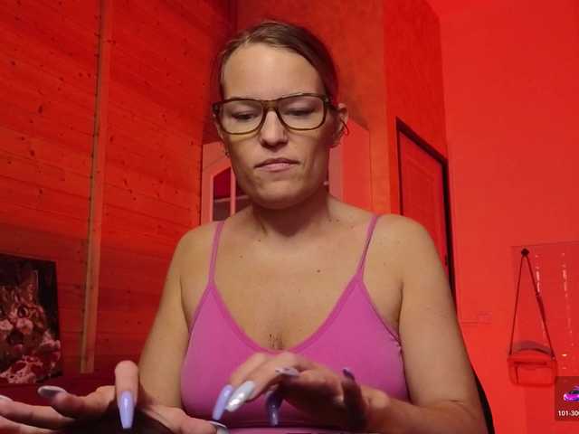 sweeteve050's BongaCams show and profile