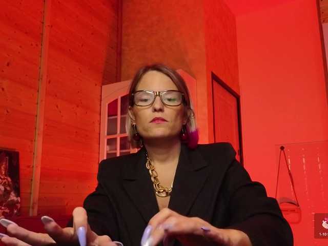 sweeteve050's BongaCams show and profile