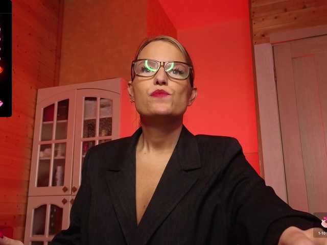 sweeteve050's BongaCams show and profile